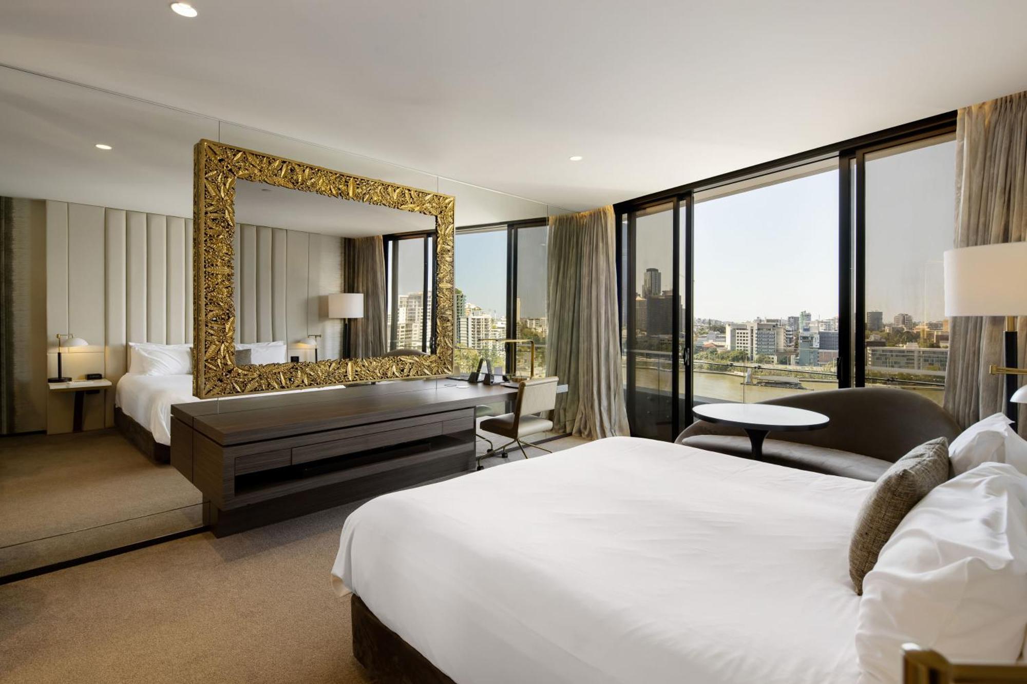 Emporium Hotel South Bank Бризбейн Екстериор снимка A typical bedroom